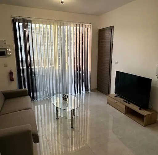 Moonlight Penthouse In Apartment Gzira